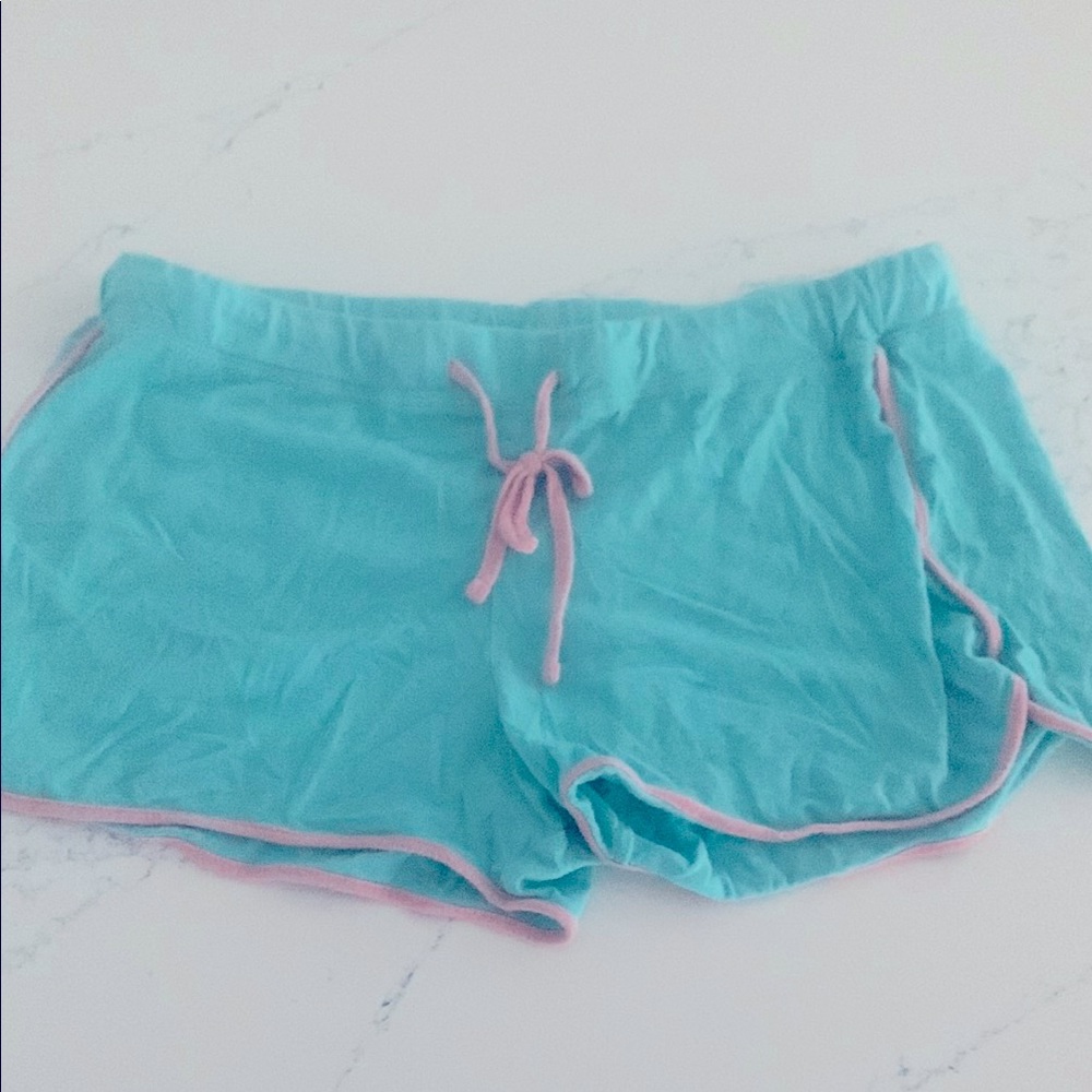Lauren James The Comfy Short